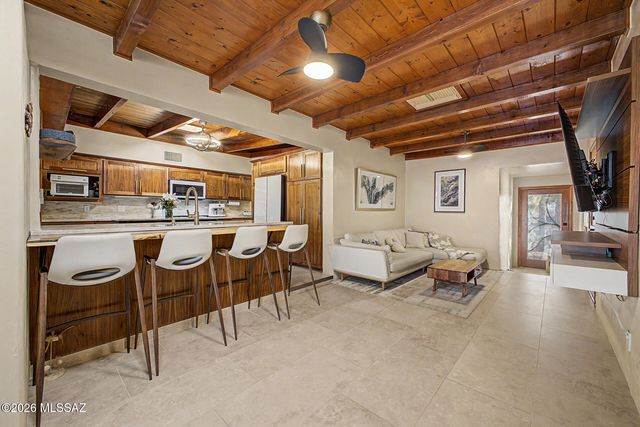 5865 N Escondido Lane, Tucson, AZ 85704