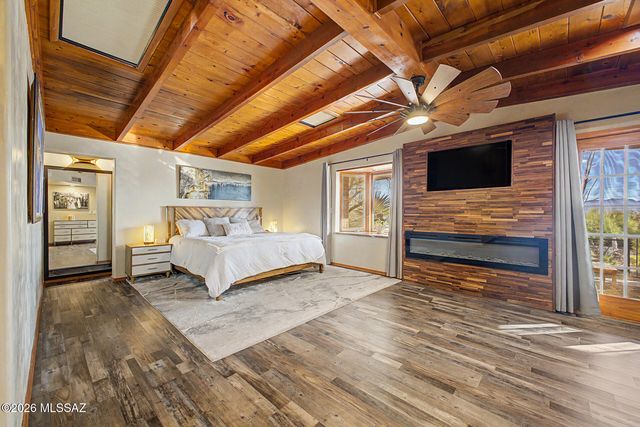 5865 N Escondido Lane, Tucson, AZ 85704