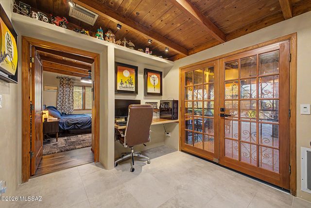 5865 N Escondido Lane, Tucson, AZ 85704