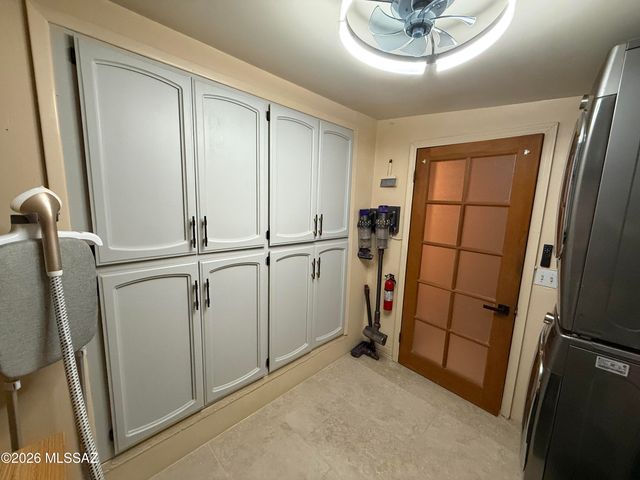 5865 N Escondido Lane, Tucson, AZ 85704