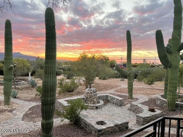 5865 N Escondido Lane, Tucson, AZ 85704