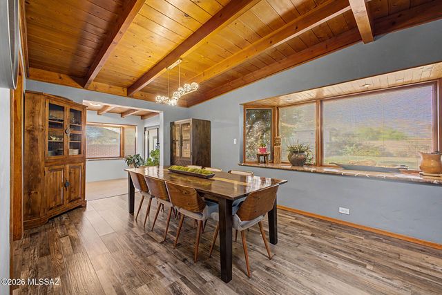 5865 N Escondido Lane, Tucson, AZ 85704