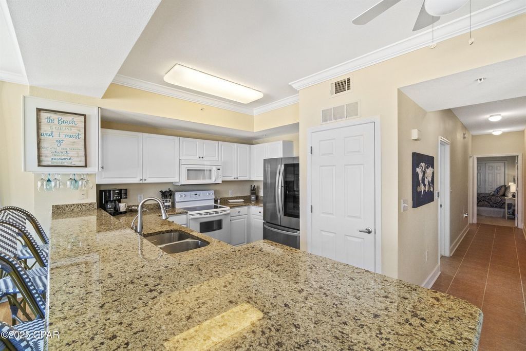 Image 9 of property listing at 16819 Front Beach Road 500, Panama City Beach, FL 32413