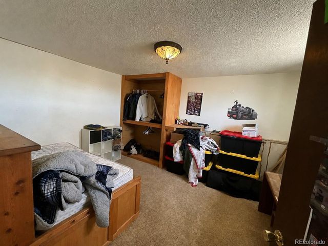 1163 N Kirkwood Dr, Pueblo, CO 81007