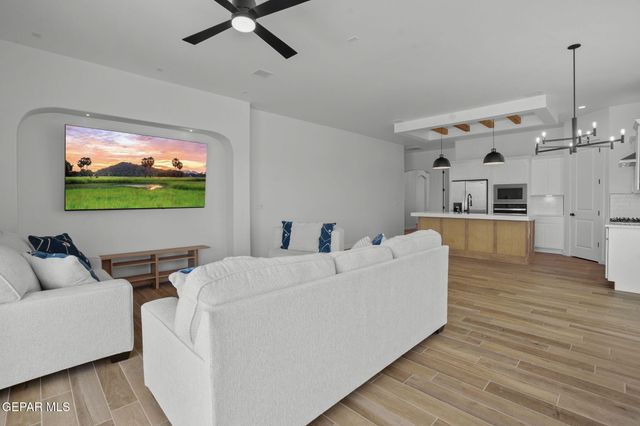 3765 Model Lane, El Paso, TX 79938