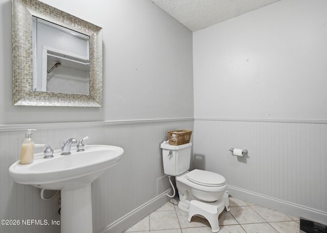 1025 GRANGER Drive, Jacksonville, FL 32221