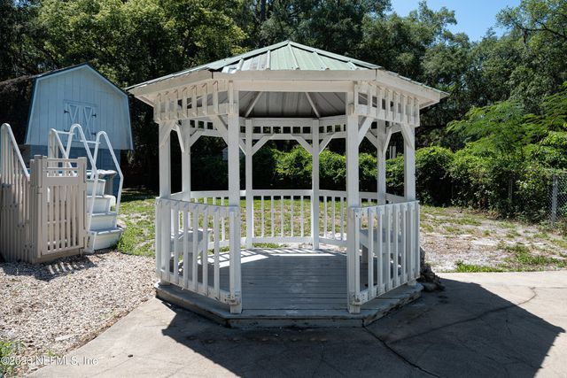 1025 GRANGER Drive, Jacksonville, FL 32221