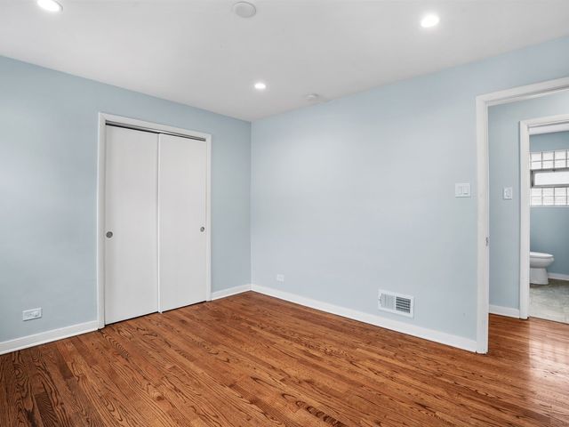 12321 S Green Street, Calumet Park, IL 60827