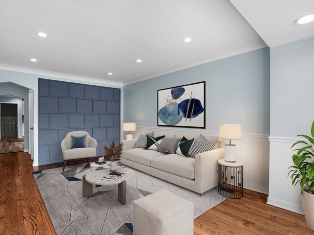 12321 S Green Street, Calumet Park, IL 60827