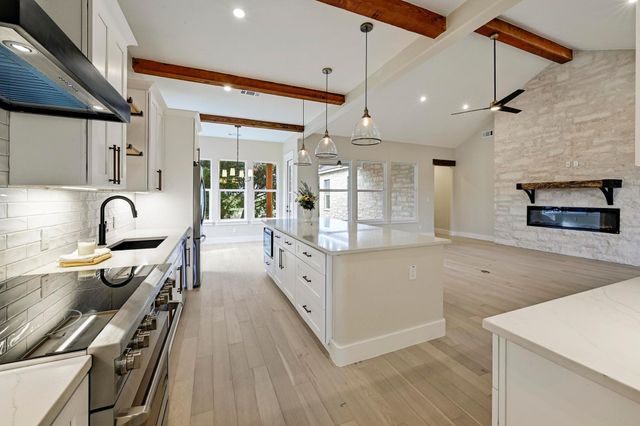 1321 Prospect CIR, Horseshoe Bay, TX 78657