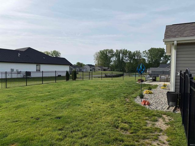 16860 Hatstick Court, Fort Wayne, IN 46845