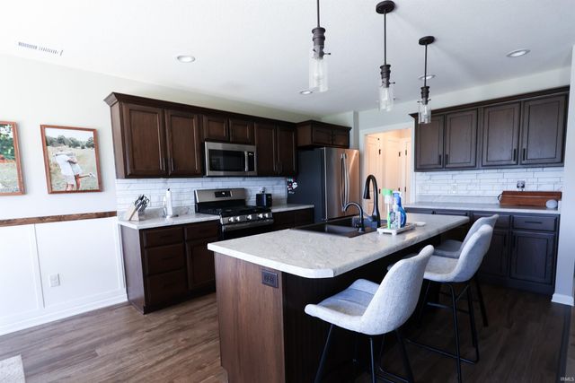 16860 Hatstick Court, Fort Wayne, IN 46845