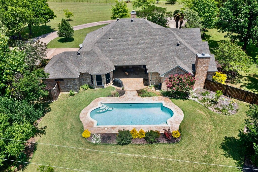 165 Johnson Lane, Ovilla, TX 75154