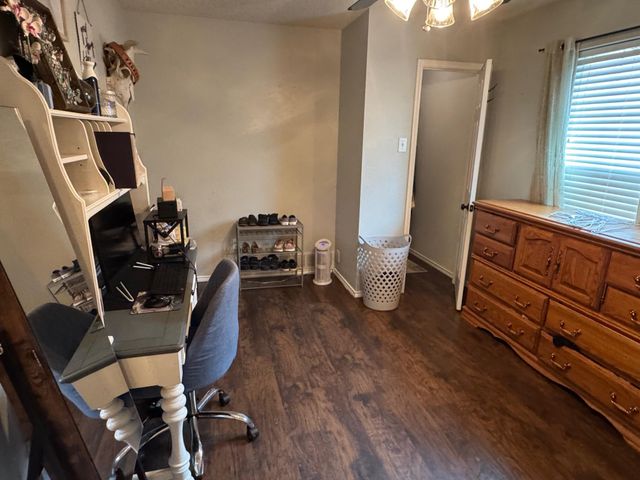 1906 81st Street, Lubbock, TX 79423