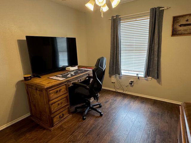 1906 81st Street, Lubbock, TX 79423
