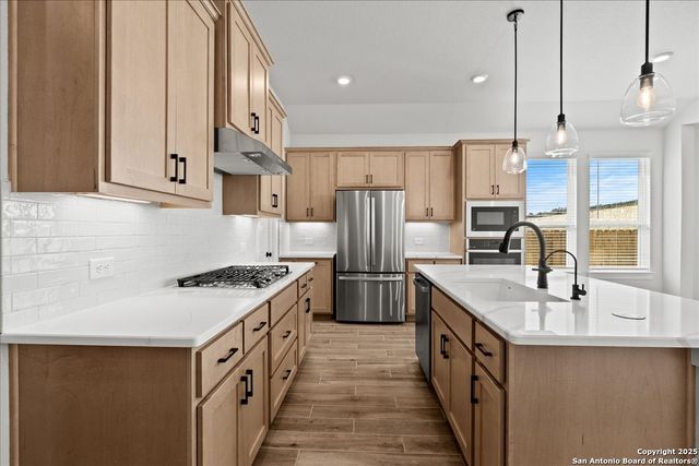 1343 Red Fox, New Braunfels, TX 78132