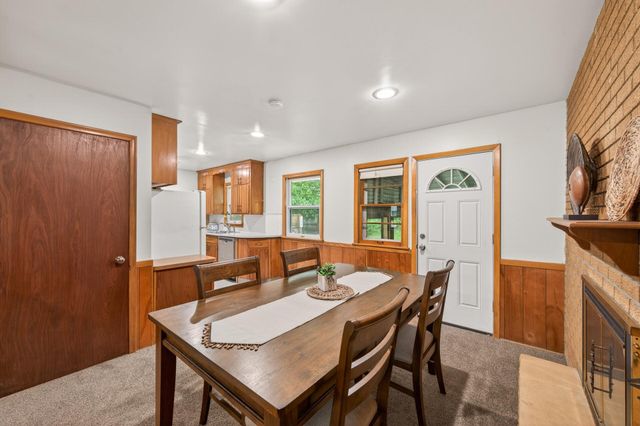 6102 Hampshire Avenue N, Crystal, MN 55428