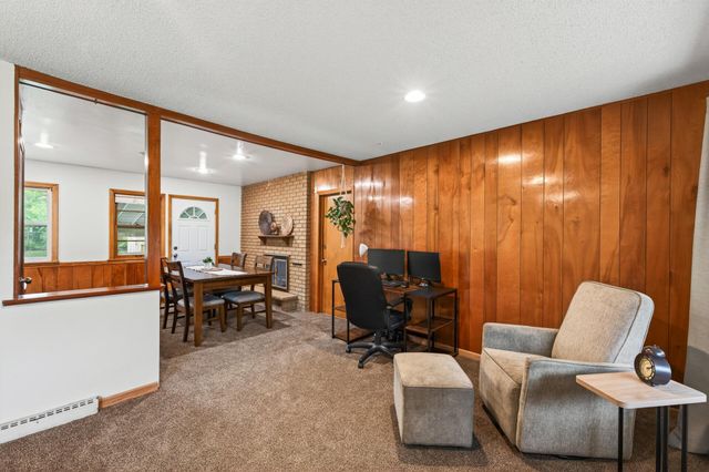 6102 Hampshire Avenue N, Crystal, MN 55428