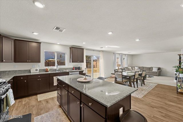 8921 Quail Falls Drive, Reno, NV 89506