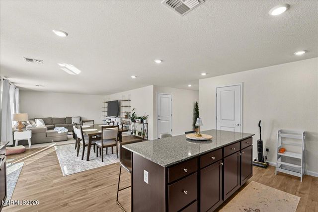 8921 Quail Falls Drive, Reno, NV 89506