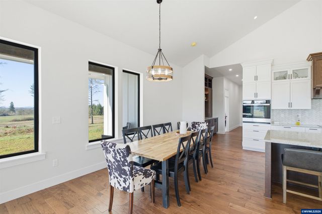 40327 Linn Haven Lp, Lebanon, OR 97355