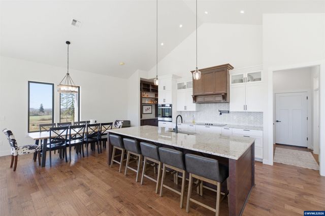 40327 Linn Haven Lp, Lebanon, OR 97355