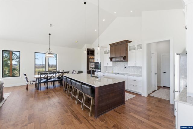 40327 Linn Haven Lp, Lebanon, OR 97355