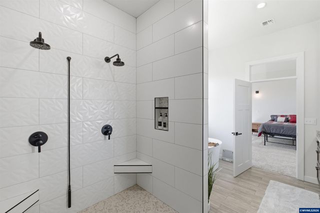 40327 Linn Haven Lp, Lebanon, OR 97355