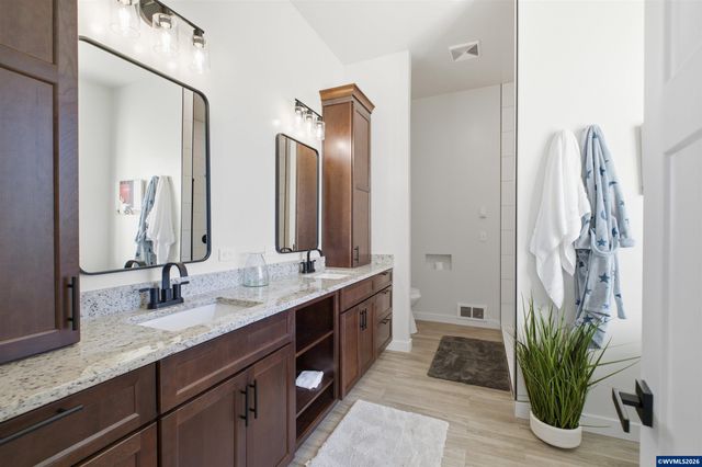 40327 Linn Haven Lp, Lebanon, OR 97355