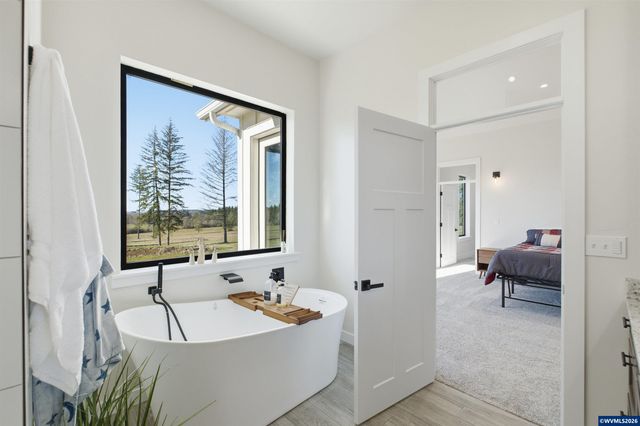 40327 Linn Haven Lp, Lebanon, OR 97355