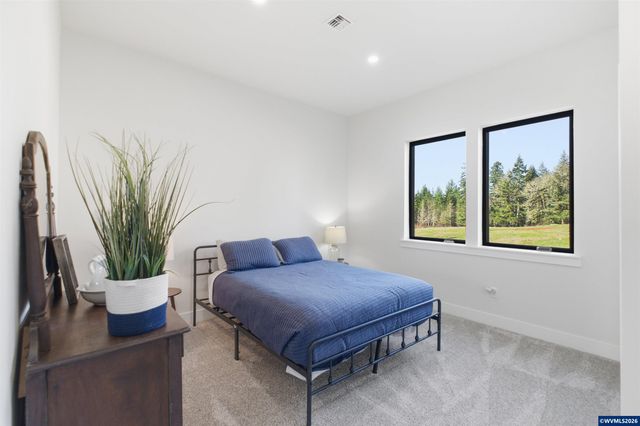 40327 Linn Haven Lp, Lebanon, OR 97355