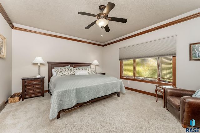 7418 S Grand Arbor Ct Court, Sioux Falls, SD 57108