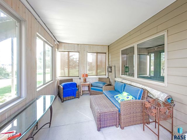 7418 S Grand Arbor Ct Court, Sioux Falls, SD 57108