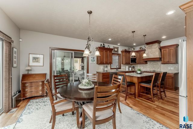 7418 S Grand Arbor Ct Court, Sioux Falls, SD 57108