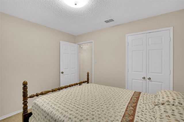 4329 Baldwin Street, Grand Prairie, TX 75052