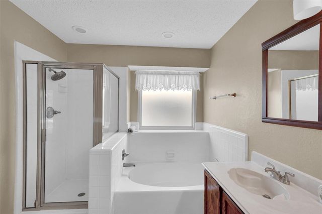 4329 Baldwin Street, Grand Prairie, TX 75052