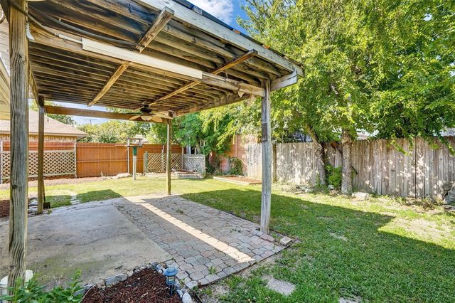 4329 Baldwin Street, Grand Prairie, TX 75052