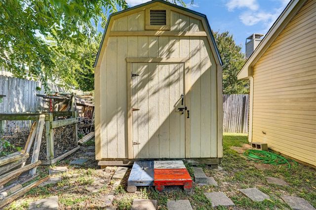 4329 Baldwin Street, Grand Prairie, TX 75052