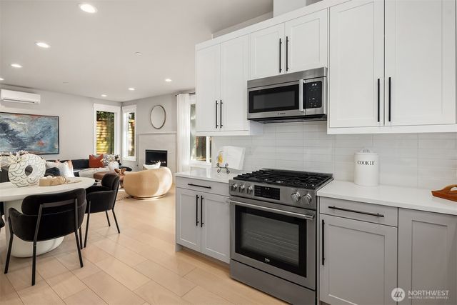 10931 NE 133rd Street, Kirkland, WA 98034