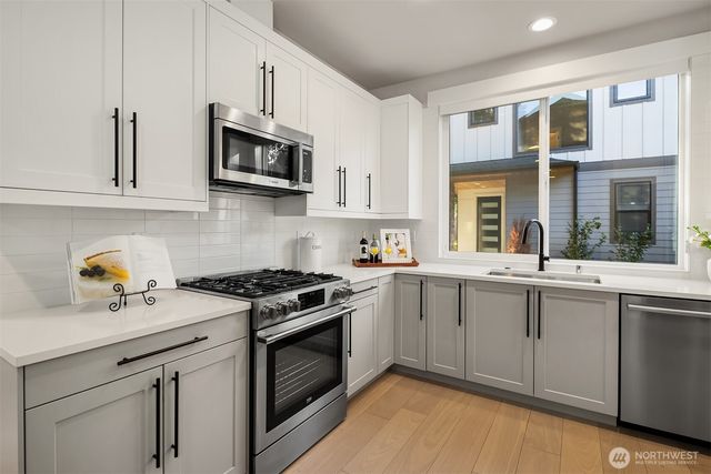 10931 NE 133rd Street, Kirkland, WA 98034