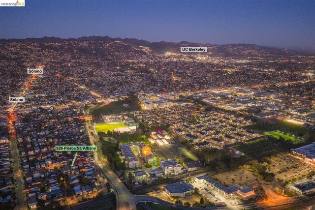 926 Pierce St, Albany, CA 94706