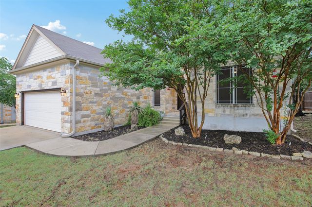 8 Rock Hollow CIR, Wimberley, TX 78676