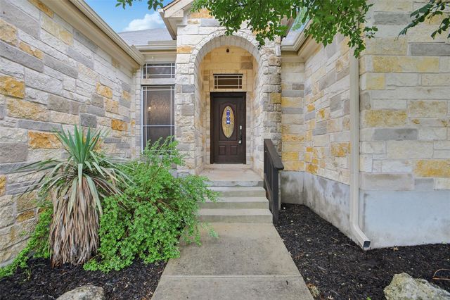 8 Rock Hollow CIR, Wimberley, TX 78676