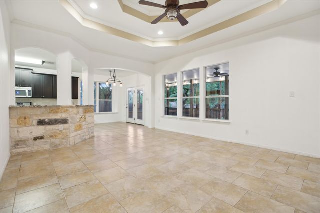 8 Rock Hollow CIR, Wimberley, TX 78676