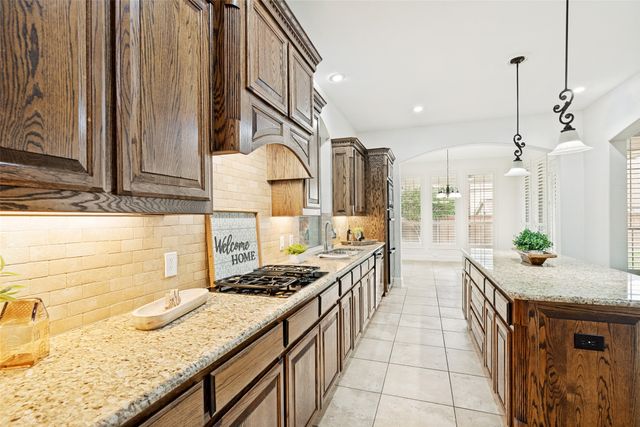 8308 Craftsbury Lane, Mckinney, TX 75071