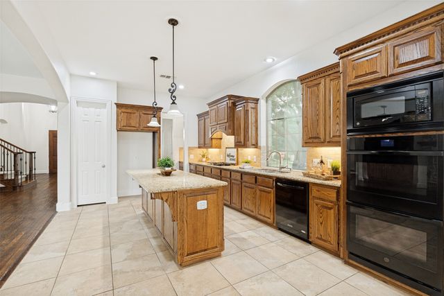 8308 Craftsbury Lane, Mckinney, TX 75071