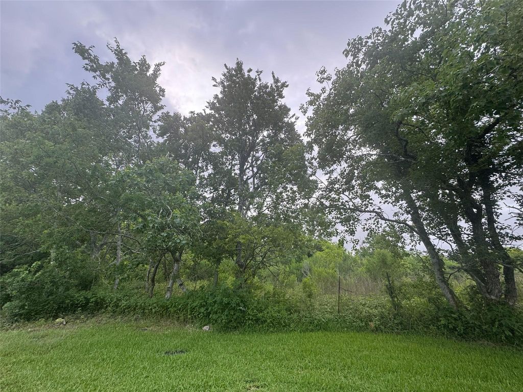 823 29th Street, Dickinson, TX 77539