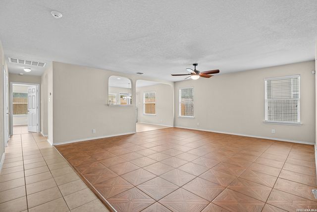 107 FINCH KNL, San Antonio, TX 78253
