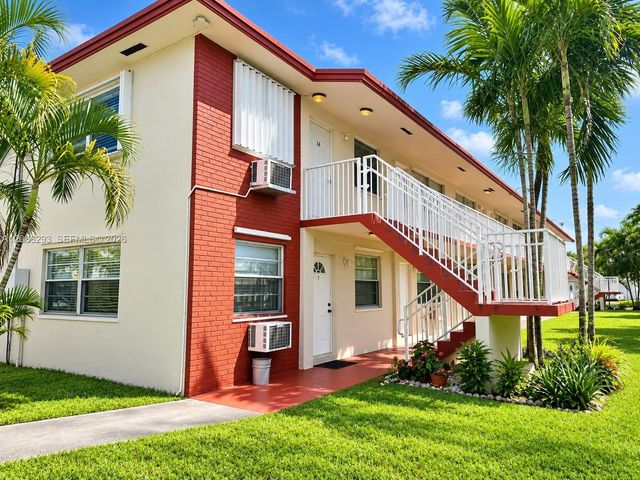 2915 Plunkett Street 11D, Hollywood, FL 33020