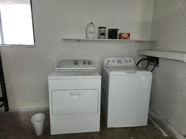 317 HIGHLAND Dr, Medford, OR 97504